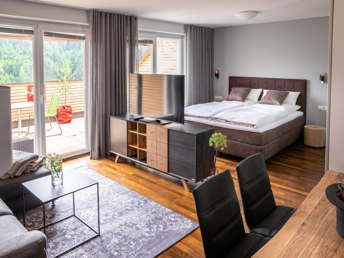 Der Sonnberg Alpinlodges - Apartments Mit Seeblick, Privater Sauna Und Self Check-In Zell am See Bagian luar foto
