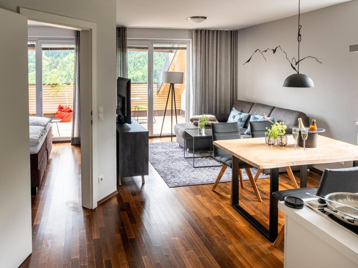 Der Sonnberg Alpinlodges - Apartments Mit Seeblick, Privater Sauna Und Self Check-In Zell am See Bagian luar foto