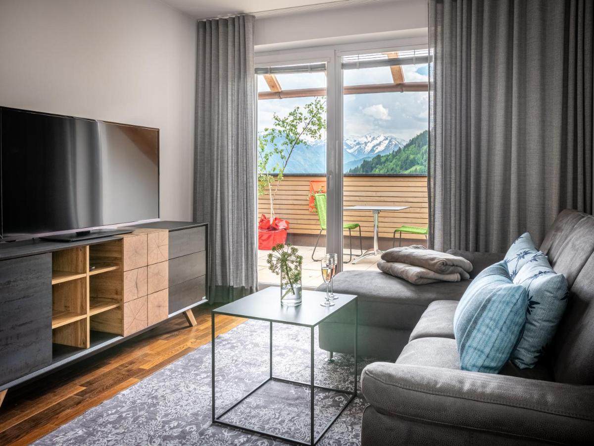 Der Sonnberg Alpinlodges - Apartments Mit Seeblick, Privater Sauna Und Self Check-In Zell am See Bagian luar foto