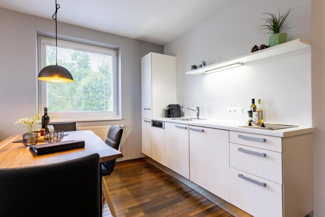 Der Sonnberg Alpinlodges - Apartments Mit Seeblick, Privater Sauna Und Self Check-In Zell am See Bagian luar foto