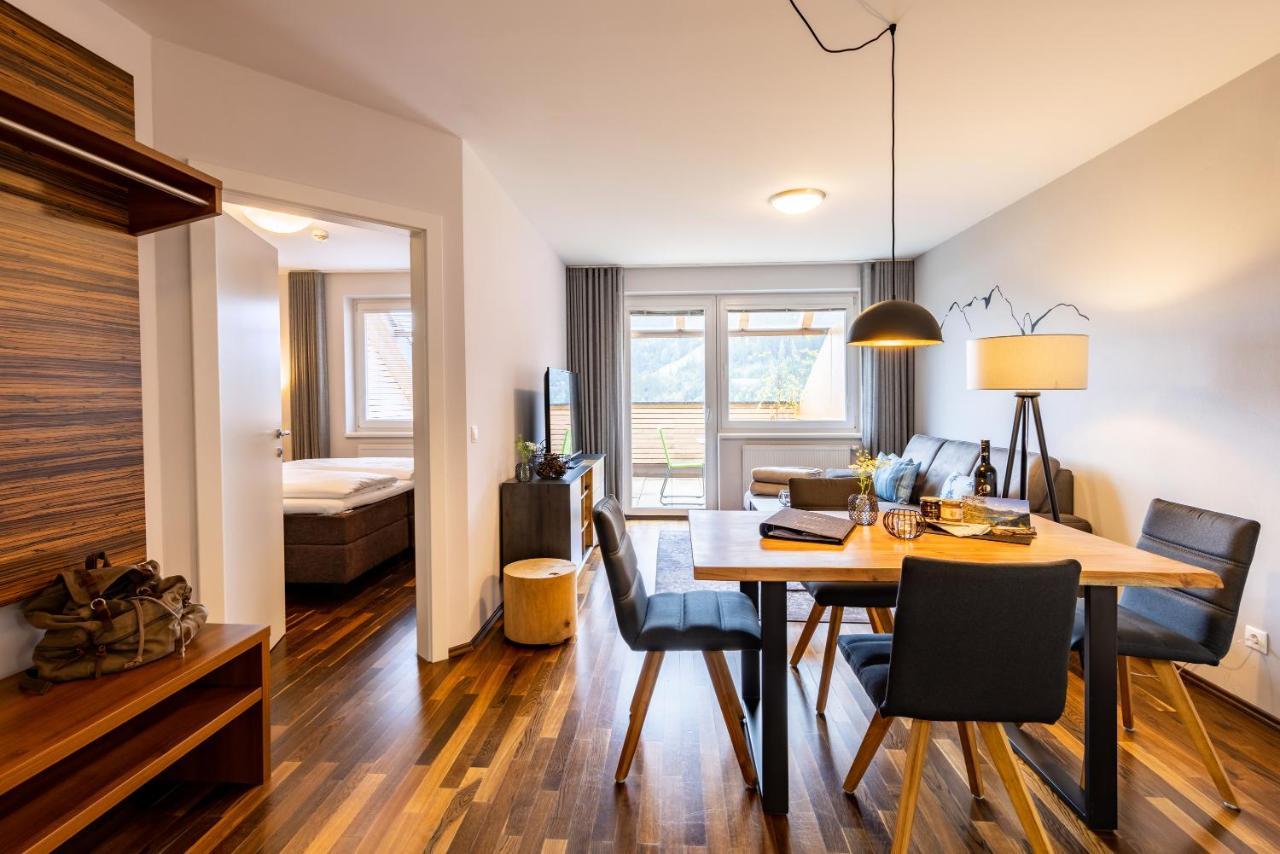 Der Sonnberg Alpinlodges - Apartments Mit Seeblick, Privater Sauna Und Self Check-In Zell am See Bagian luar foto