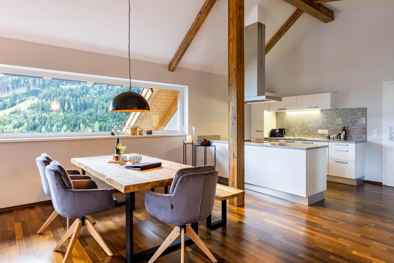 Der Sonnberg Alpinlodges - Apartments Mit Seeblick, Privater Sauna Und Self Check-In Zell am See Bagian luar foto
