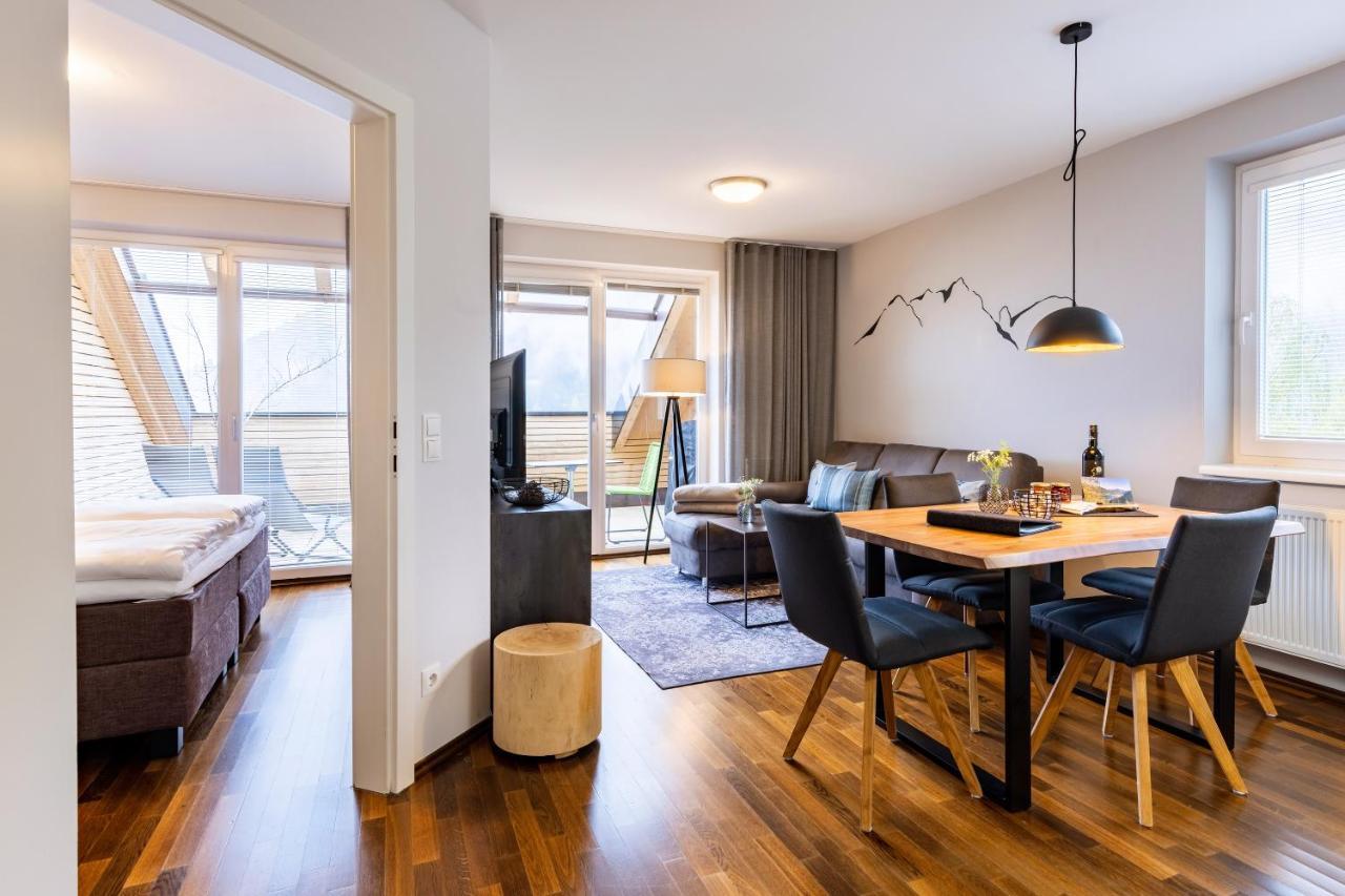 Der Sonnberg Alpinlodges - Apartments Mit Seeblick, Privater Sauna Und Self Check-In Zell am See Bagian luar foto